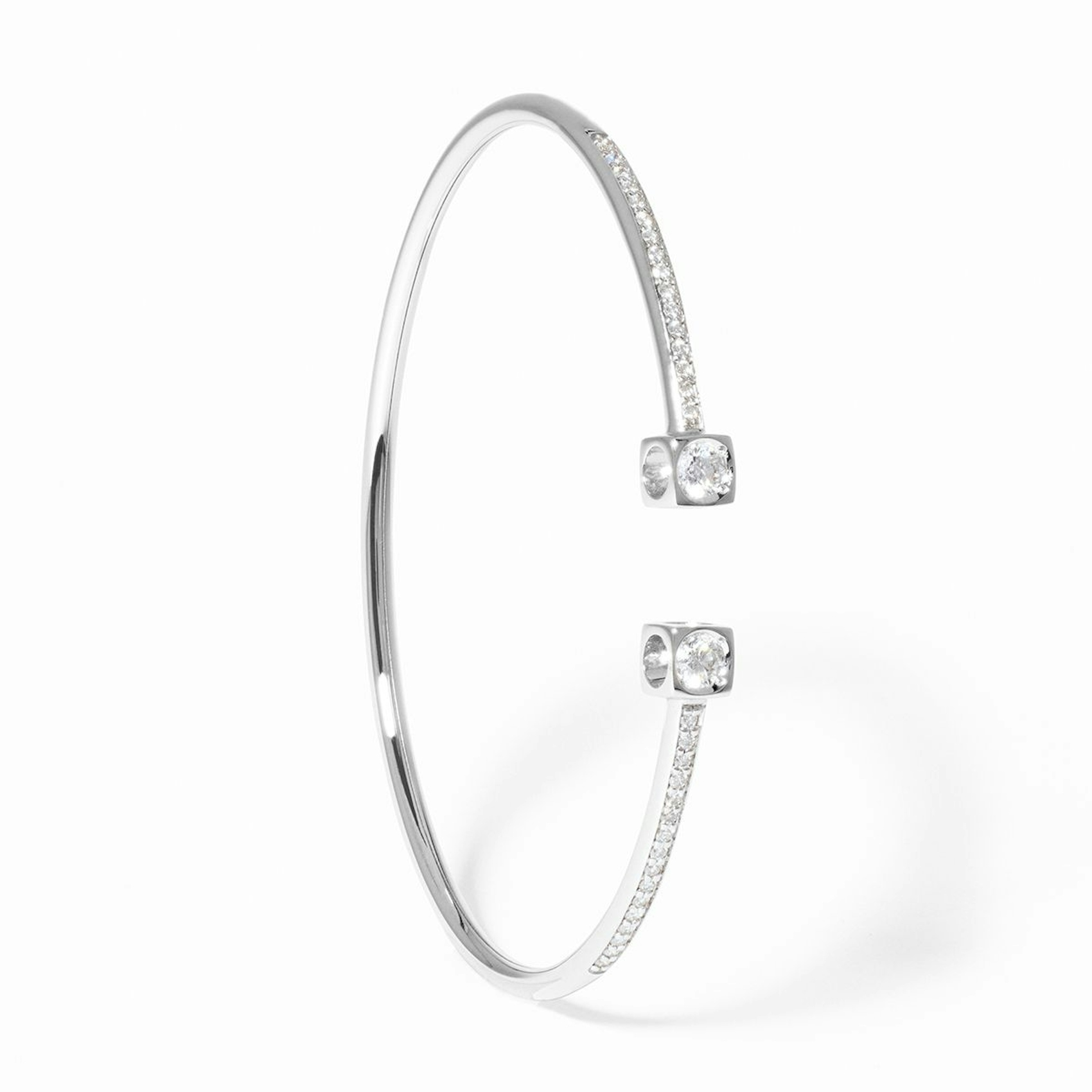 Vertical 18K White Gold Le Cube Diamond Cuff