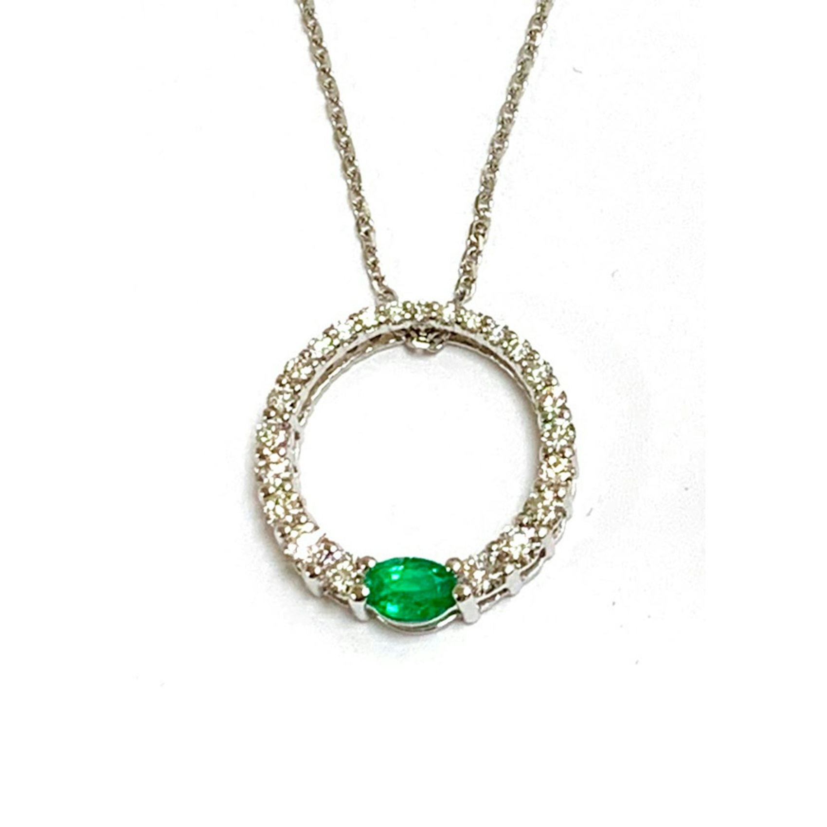 Vertical 18K White Gold Emerald and Diamond Circle Pendant Necklace