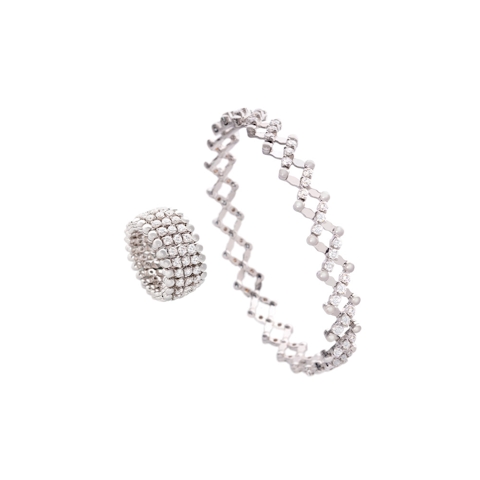 Vertical 18K White Gold Diamond 5-Row Ring Bracelet