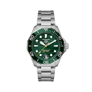 Vertical Aquaracer Professional 300 GMT