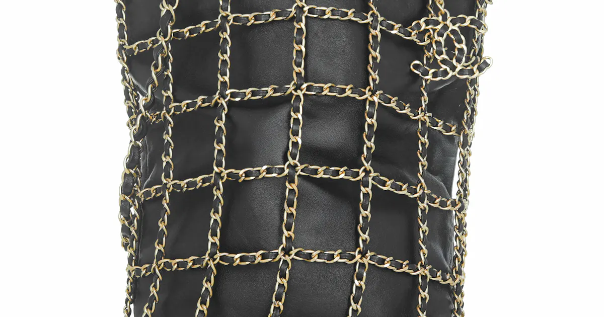 Pre-Owned Chanel Suede Chain Frame CC Charm Shopping Tote Medium Black Pre-Owned Chanel Suede Chain Frame CC Charm Shopping Tote Medium Black