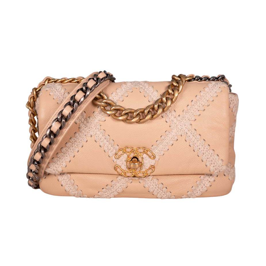 Pre-Owned Chanel Limited Edition Crochet Calfskin Chanel 19 Flap