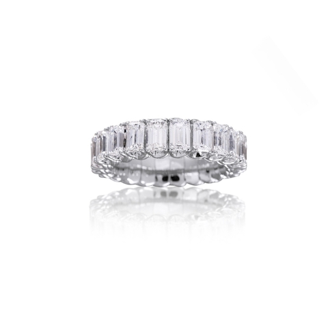 Vertical 18K White Gold Xpandable Emerald Cut Diamond Ring